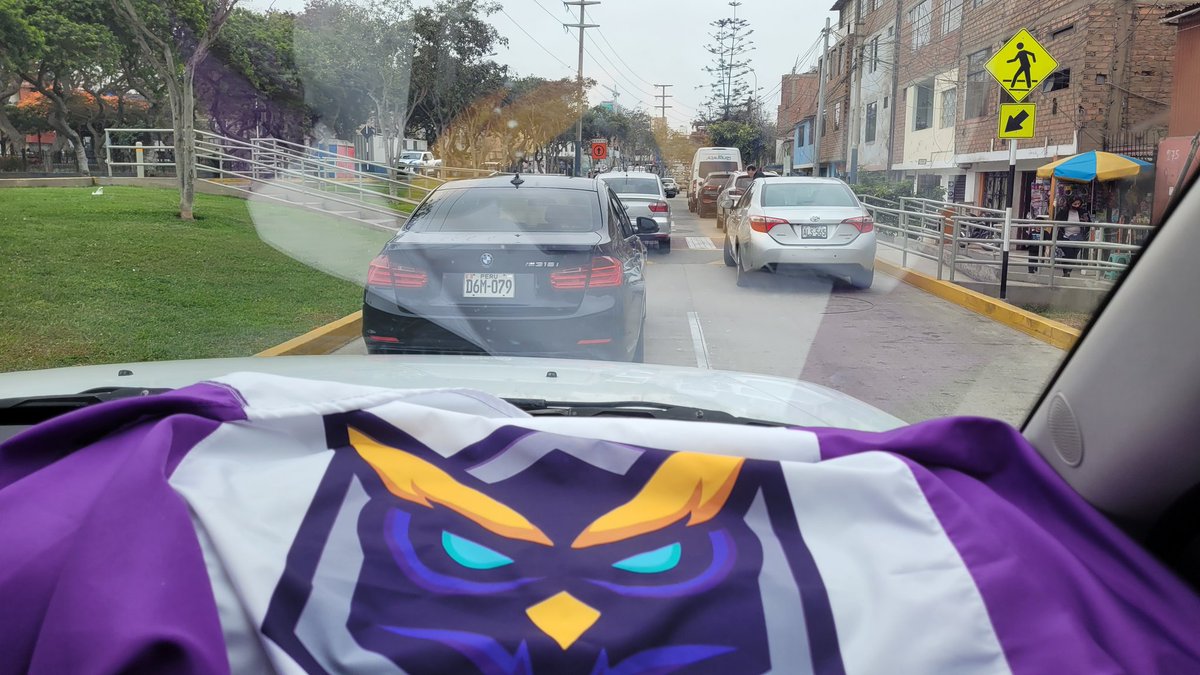 Hoy el día se pinta de morado 🦉💜 dejaremos todo en la cancha. Es día de #redbullcampusclutch 🔥🔥. Veannos a partir de las 13H 🇵🇪 twitch.tv/redbulles