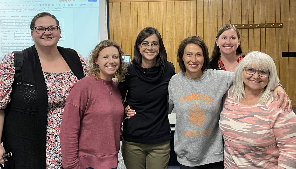 MrsQuaves's tweet photo. JCSchools tech leaders! Making learning technology fun! https://t.co/Of9ZGeFJch