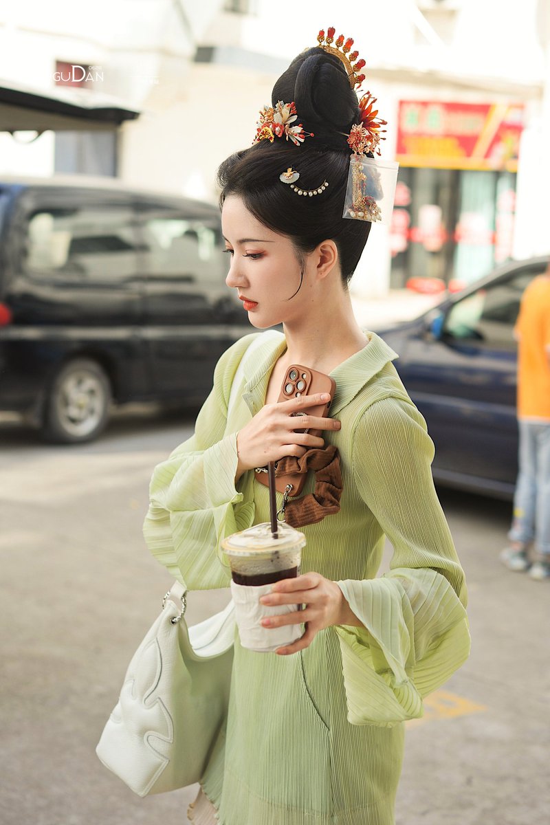 gugudanChina's tweet photo. #HAPPYSALLYDAY https://t.co/54i0yxH1gJ