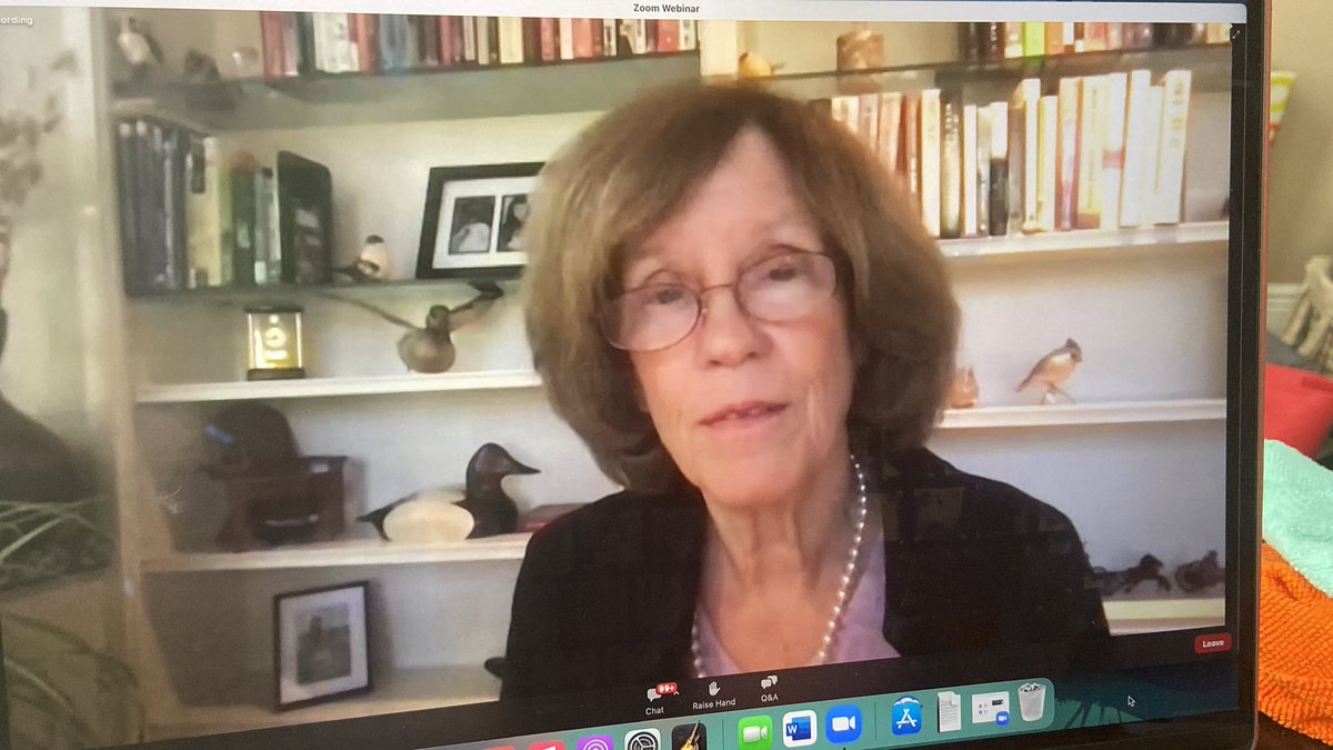 “You are the people that you learn with” —<a href="/LucyCalkins/">Lucy Calkins</a> #tcrwp ❤️ Grow your community, get into each other’s classrooms, experience dissonance, be ok with not knowing, question, wonder, borrow, outgrow yourself, and bring your uniqueness. Such a powerful session! Thank you!