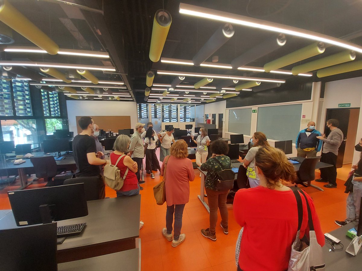 IRSantPau's tweet photo. Moltes gràcies a tothom, visitants, investigadors, voluntaris, professionals i arquitectes per fer possible la jornada d'avui a l'#IIBSantPau durant el @48hOpenHouseBcn

Un plaer obrir les nostres portes per compartir ciència i cultura! 🔬👏🏻

#OHB22 #ambtufemrecerca https://t.co/dCGzr7zYTM