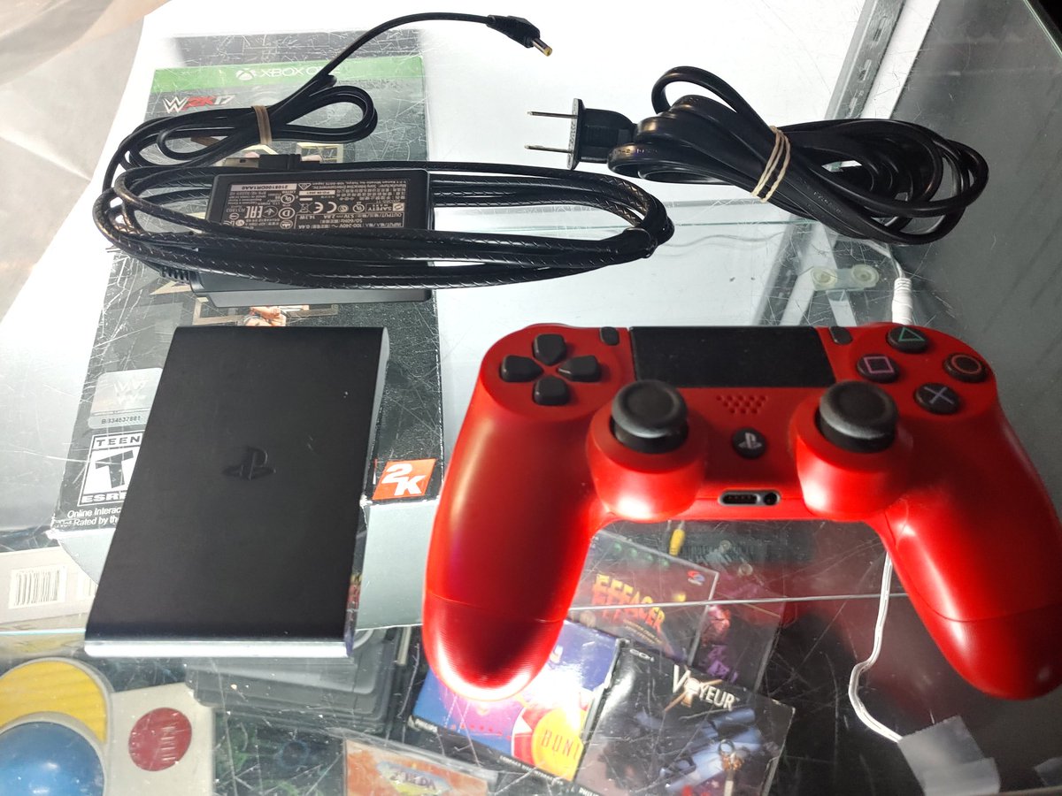 RetroGameVault's tweet photo. Hey everyone! The weather is a a bit dreary, so come on in and pick up some video games to make the time go by :) in today's highlights:
Great N64 games! 
A Pstv! 
1 copy of Gotham Knights on PS5
And a Ps2 Slim!
This is JUST THE BEGINNING so stop by TODAY!
We are open 12-7 :) https://t.co/FOtfsb7mGW