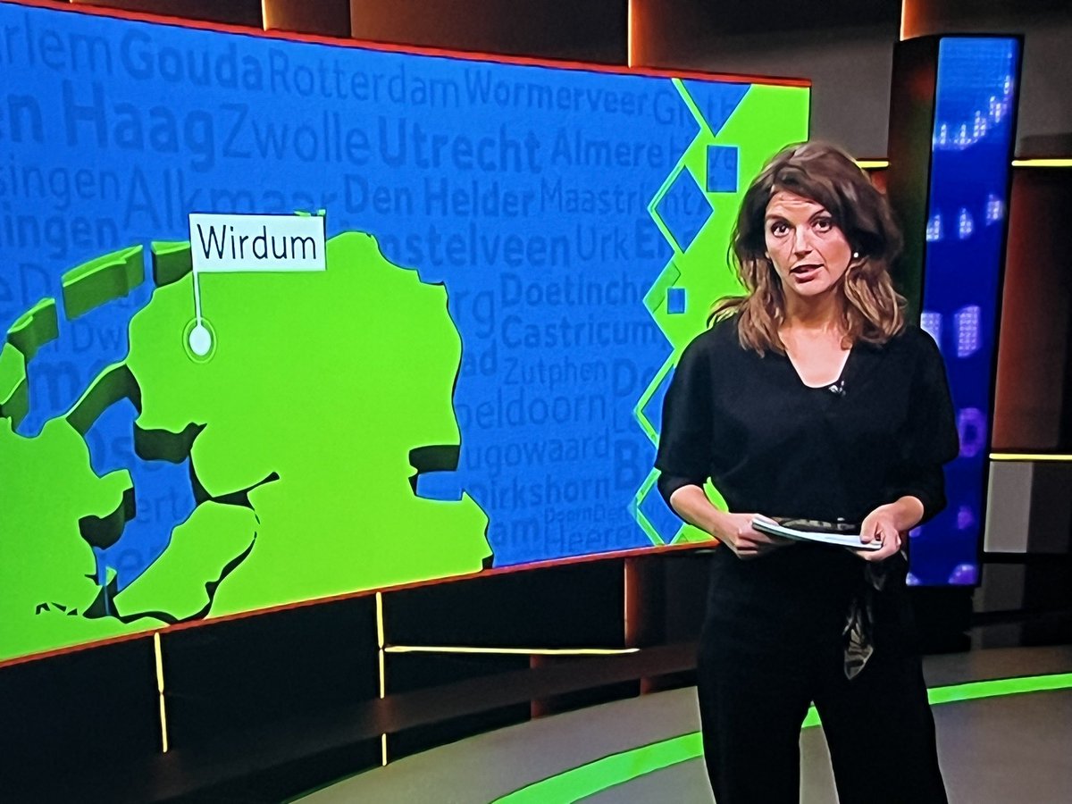 JelteS's tweet photo. “In het Groningse dorp Wirdum…”, aldus het @jeugdjournaal 
En het valt niemand van de redactie op dat deze stip diep in Friesland staat? #wirdum #beving #lekkerscherp https://t.co/FOKDt9ZLuz
