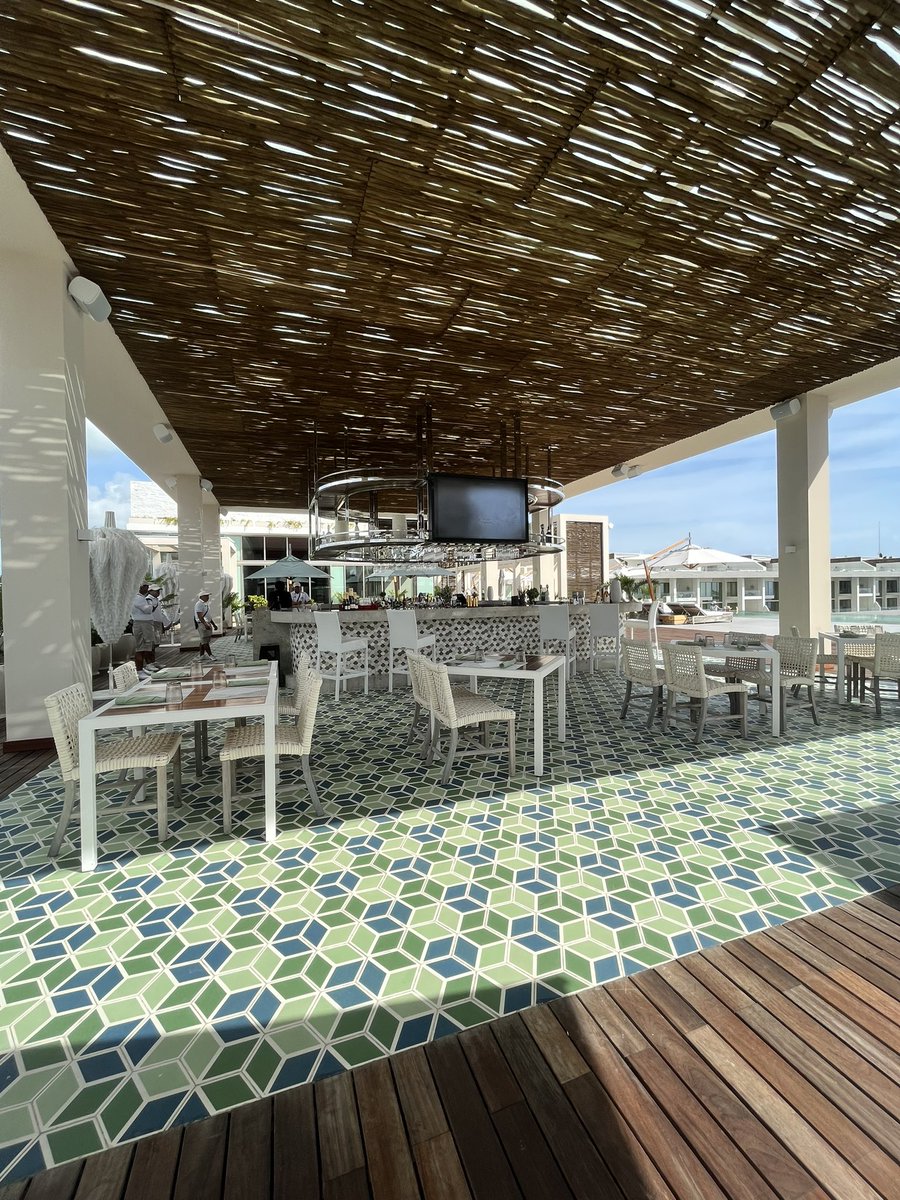 LaParejaViajera's tweet photo. 🧳Éste sábado te platicamos de los hoteles en Punta Sam (el otro Cancún)
📻 103.3 FM #RadioFormula
✔️ 5:30 pm en el programa #FormulaDesign https://t.co/tOUmBsJLuJ