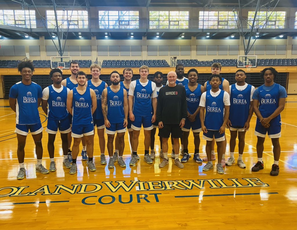 BereaCollegeMBB's tweet photo. Even after riding his bike for 10 miles, it’s always great to hear a message from 1972 USA Basketball Olympian &amp; great friend of Berea College Men’s Basketball program, Mr. Kenny Davis 🇺🇸 https://t.co/U3QzpauxTi