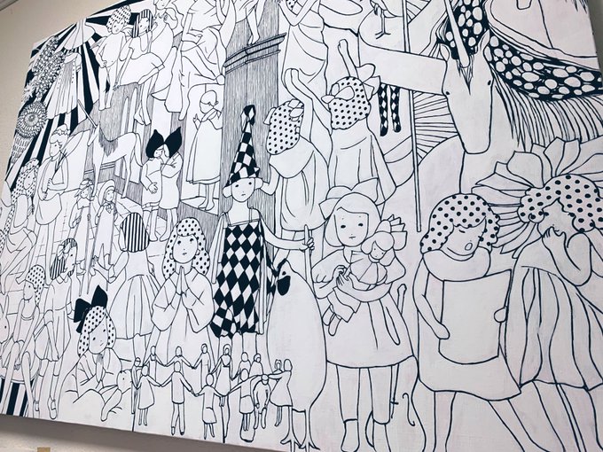 前に個展で出したこの絵、色を入れてモチーフもいくつか描き変えようと思います。長いこと思案してたけど。いいかな。。 