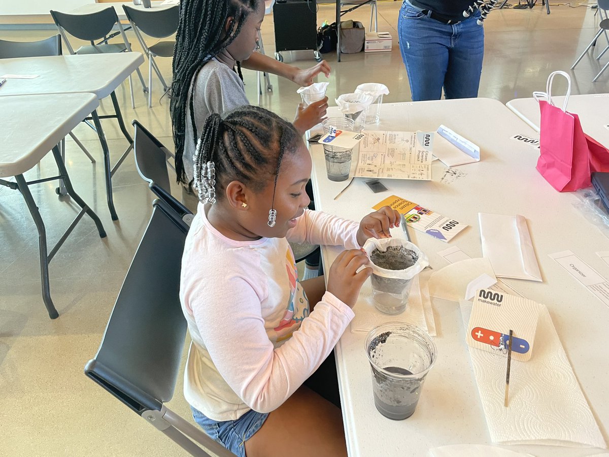 VolunteerBGCHOU's tweet photo. We’re working! #BGCHou #FutureTechBoss https://t.co/H1G81BmbY8