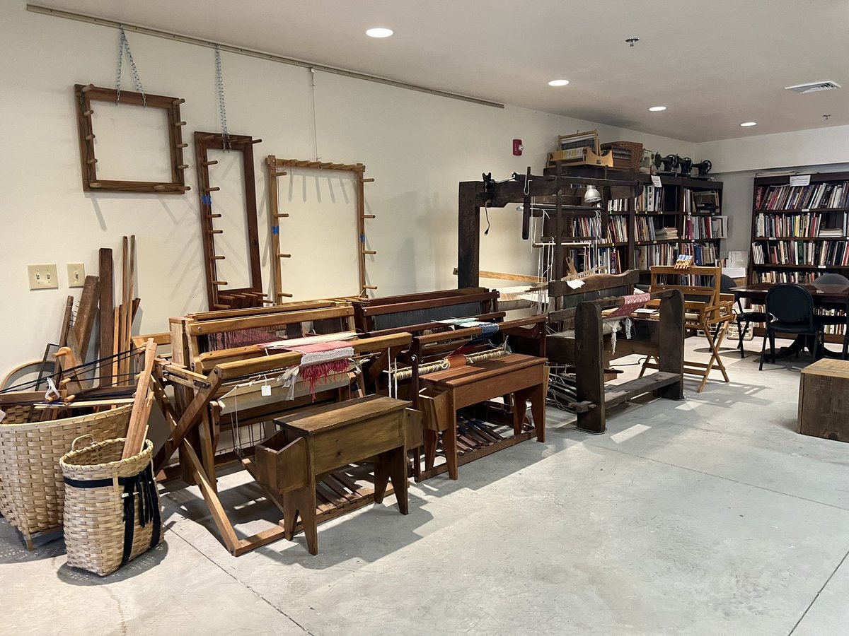 Cool old looms at the Wuilt Museum!