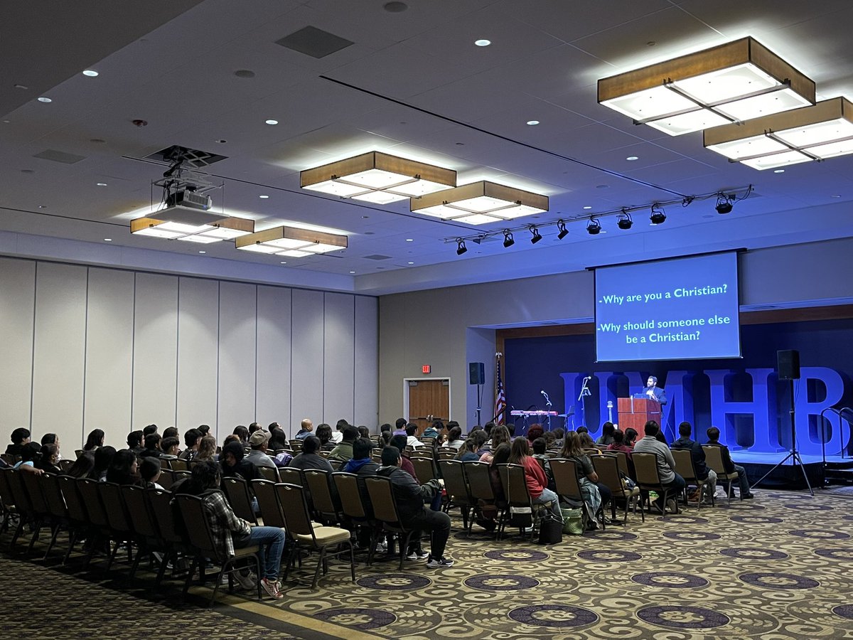 EHM_Apologetics's tweet photo. It was great to speak and encourage these students at the @TXCongreso experience this morning at the University of Mary Hardin-Baylor. David Ŧ Gonzalez has done an incredible job with these events! #apologetics #Congreso #TXBCH @UMHB https://t.co/PnaFZV5lDK