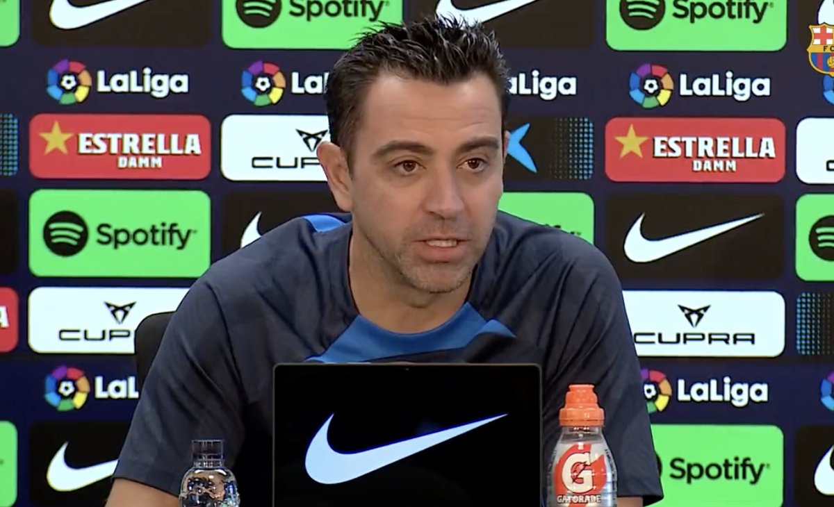 Barça Universal on Twitter "Xavi "Difference between Frenkie and Busquets for the pivot