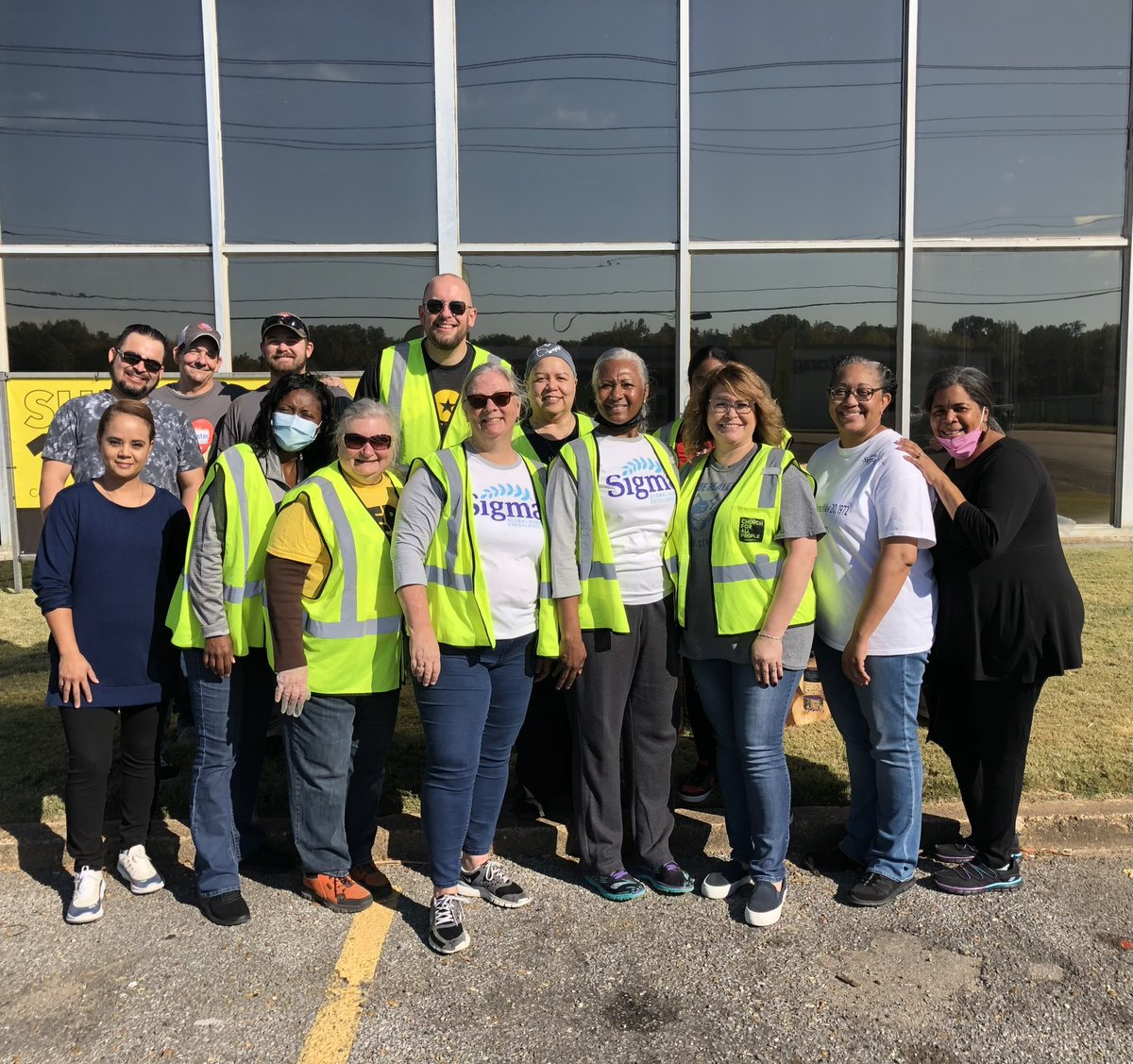 What a beautiful day to serve our community in celebration of Founder’s Day!  #SIGMA #FoundersDay