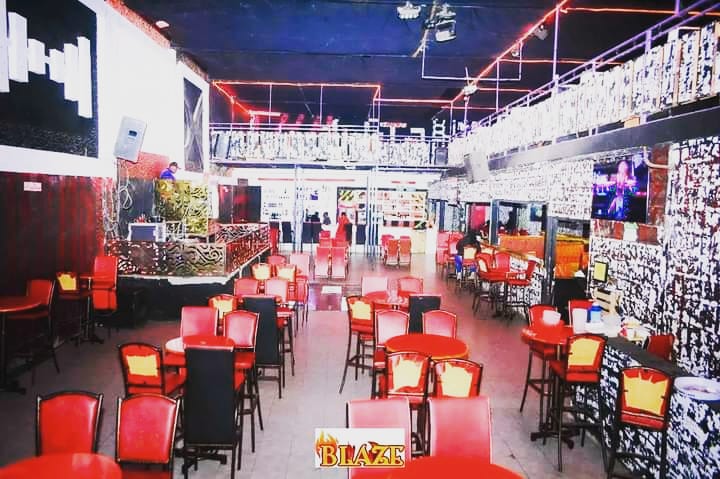 BlazeNakuru's tweet photo. BLAZE NAKURU
RESTAURANT
🎊Open Kitchen Restaurant
🎉 Meat Grill &amp; Butchery
CLUB
🎉Upstairs VIP Lounge
🎉Gaming Sports Bar
🎉Night Club
#tufikeblazegrill https://t.co/eaL25tl95T