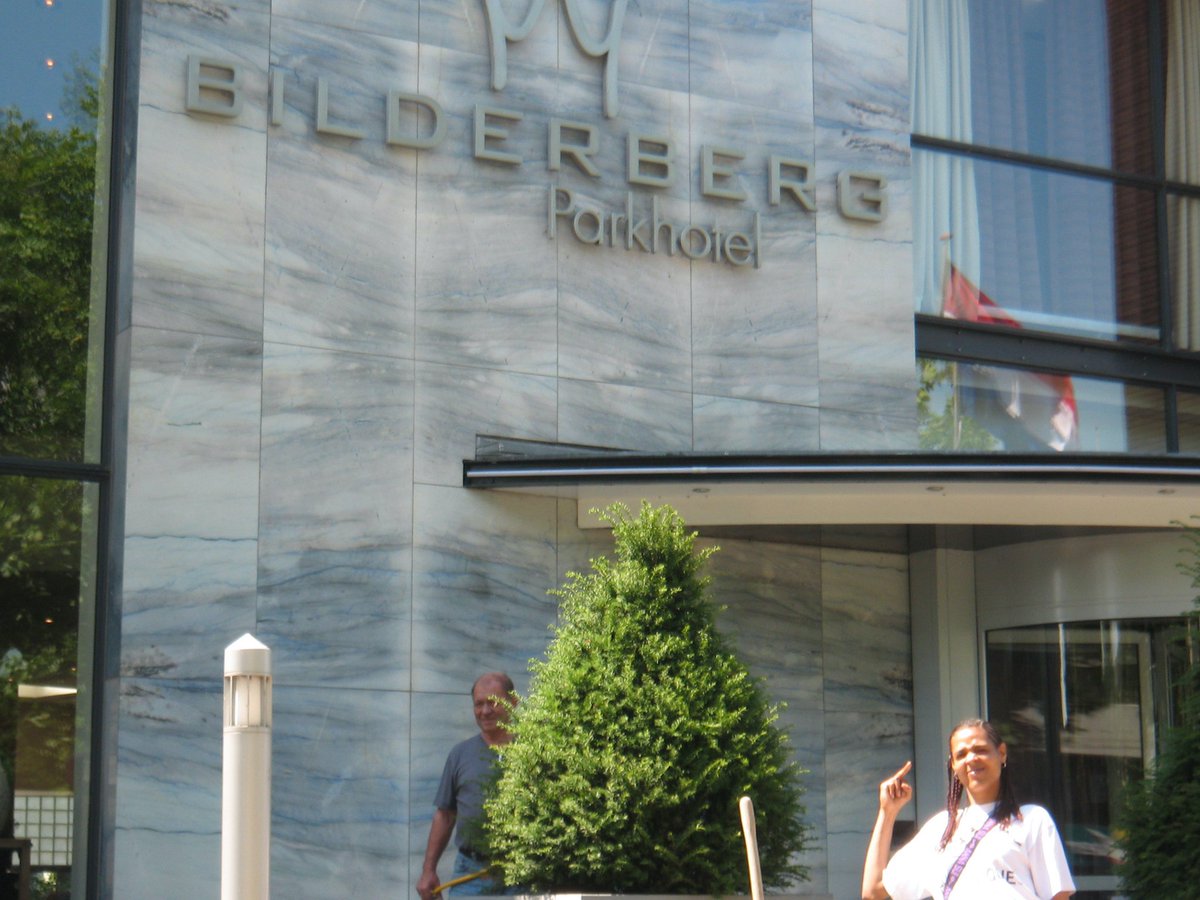 528Hz_Gaming's tweet image. 4 Real Will Vouch 4 That

It’s An aMazeIn Place

Been Several Times 

Kinda Prefer RotterDam Though 😊 

#Architecture #EarthGrid #LeyLines #Culture #Smoke #Medicinal #Healing #Plants #Nature #WaterWays #Canals