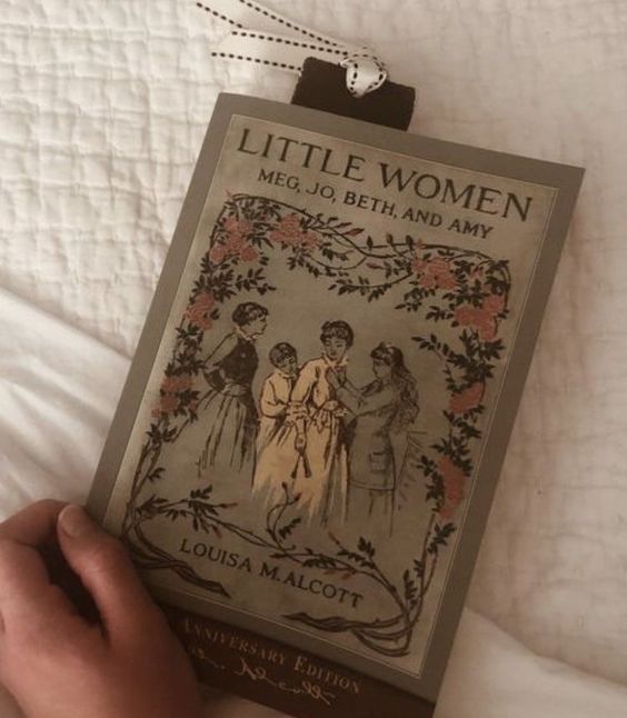 angeIsmuse's tweet photo. reading a book and humming taylor swift songs on a rainy day? it's giving main character energy 🌧️💌🥨 https://t.co/ECnfUaUTDE