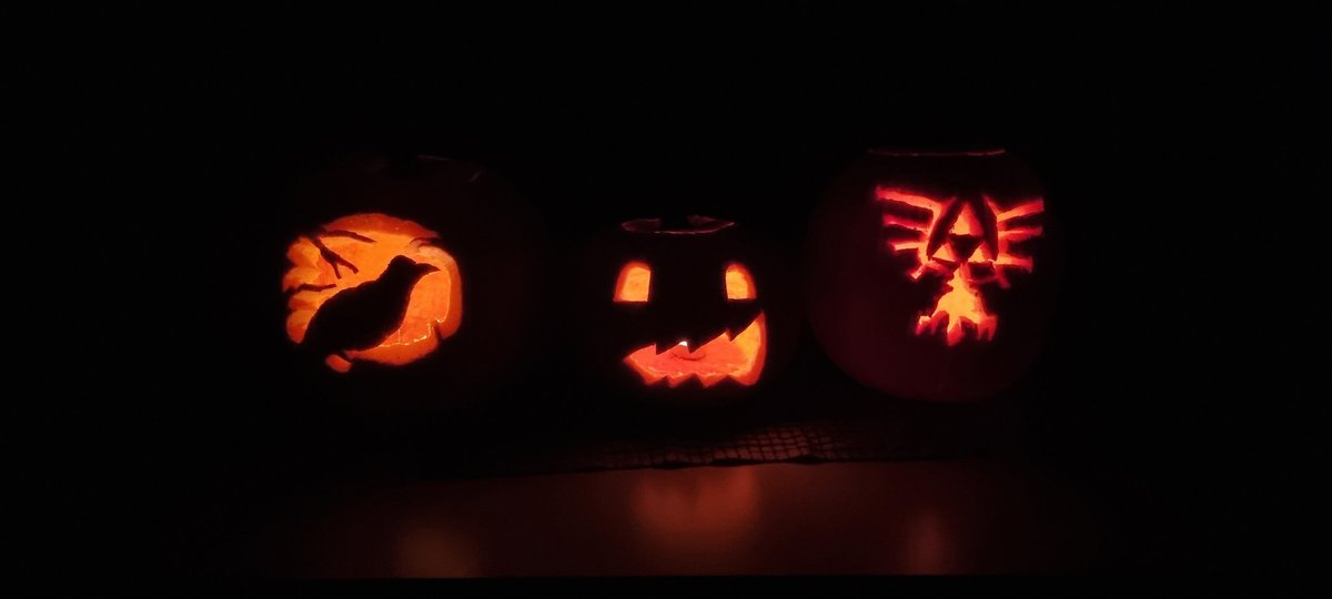 KelmanNic's tweet photo. It's the MOST wonderful time... Of the yeeeaaarrrr...

#Halloween #bestholiday https://t.co/H8tpLPHllv