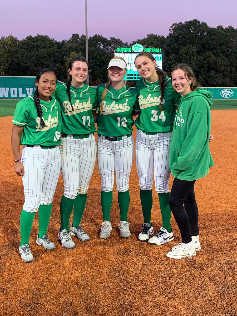 emmamanders02 tweet media