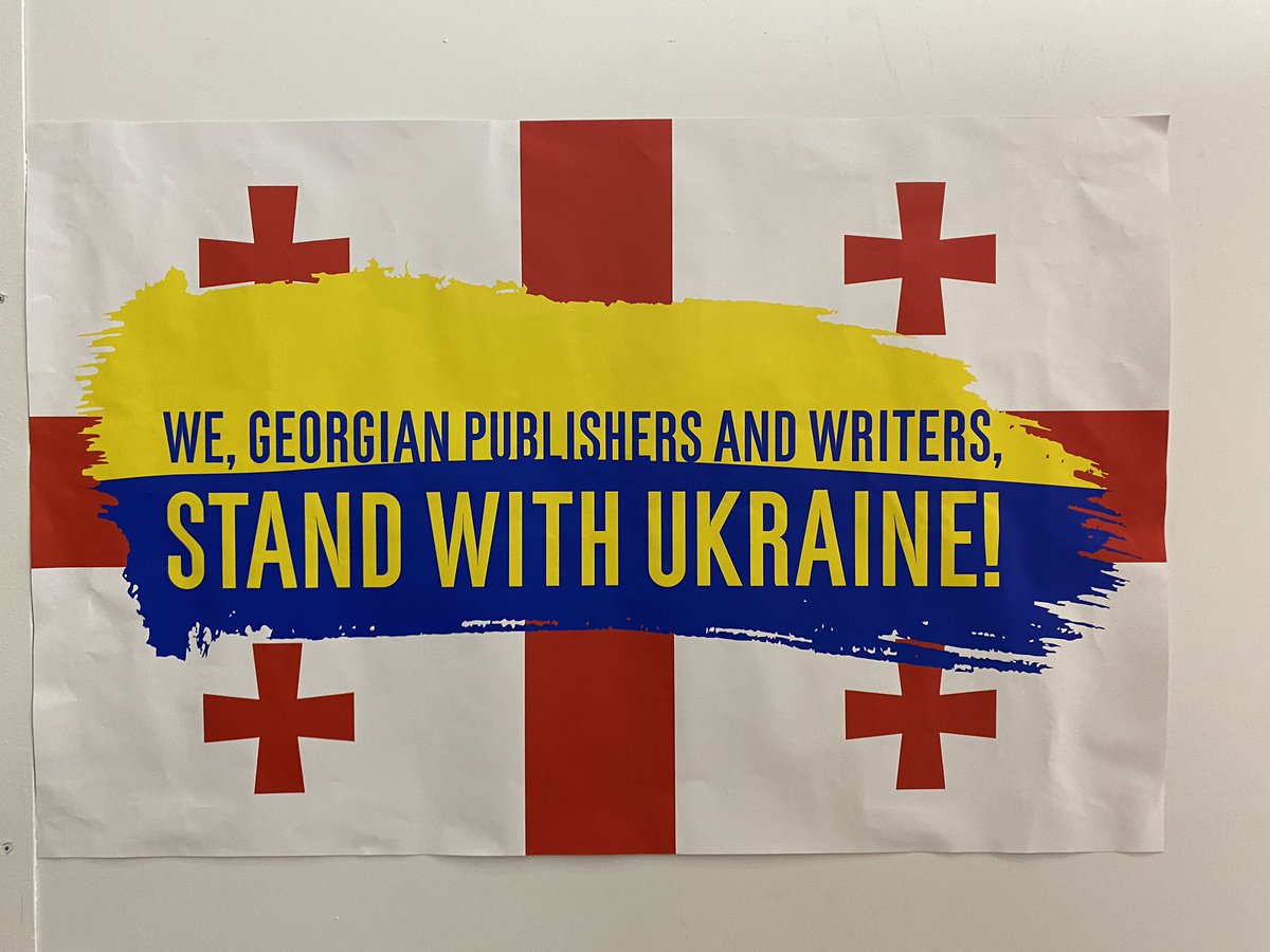 askans's tweet photo. #StandWithUkraine 
Frankfurter Buchmesse 2022 https://t.co/EWnbNZNRx2