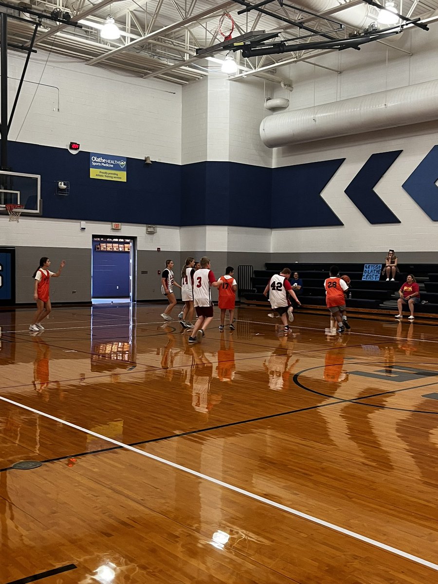 LHS White is starting! Go lions! 🦁
<a href="/sokansas/">Special Olympics KS</a>