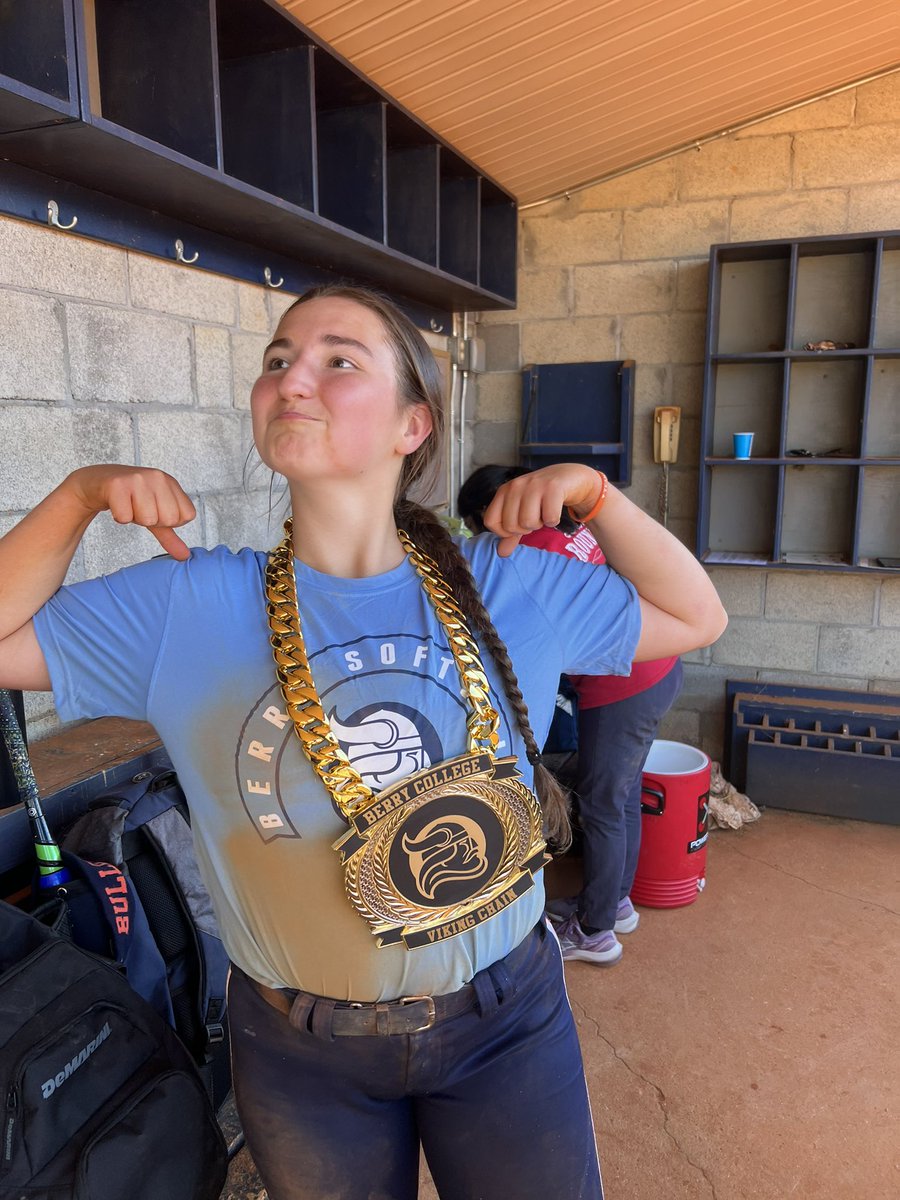 Shoutout to North Springs softball alumni <a href="/latifamadesko/">Latifa Madesko</a>  for earning the team chain <a href="/BerrySoftball/">Berry Softball</a> for doing something good and positive! She was the first to earn it! Way to represent! #legacy #hardwork
