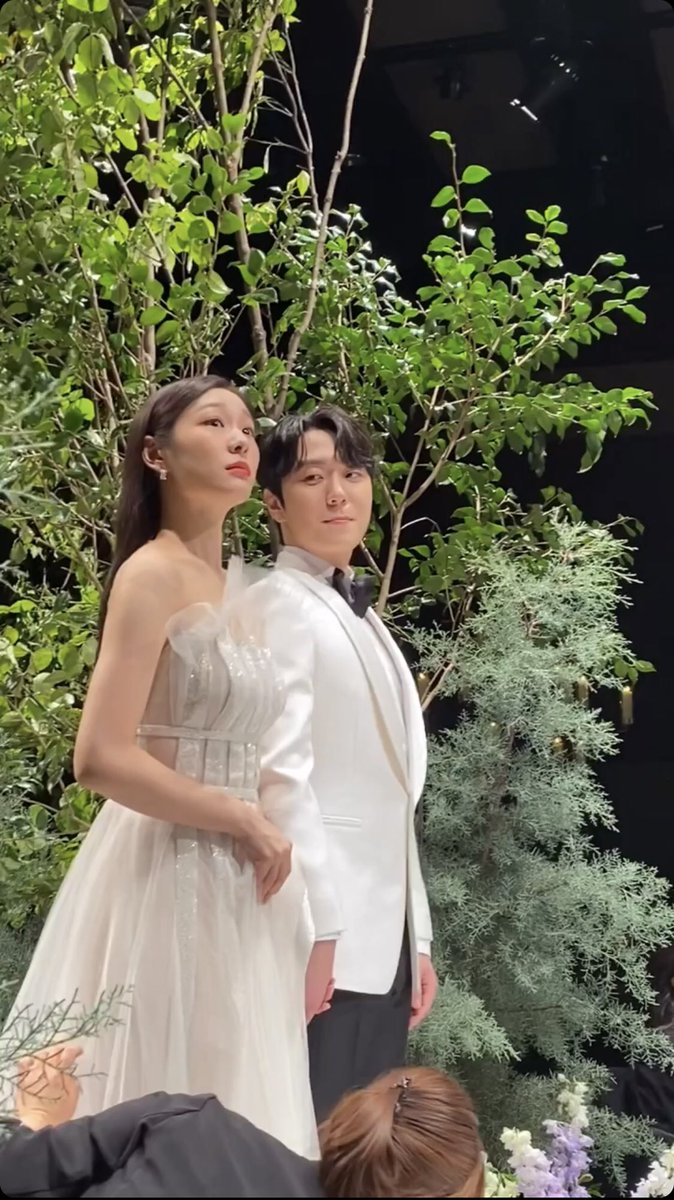 2022/10/22
#YunaKim #김연아
#고우림 #KoWoorim 
결혼식 
고우림 ♡ 김연아