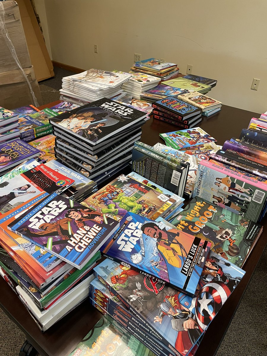 Teachers get 25 FREE books for their classroom!