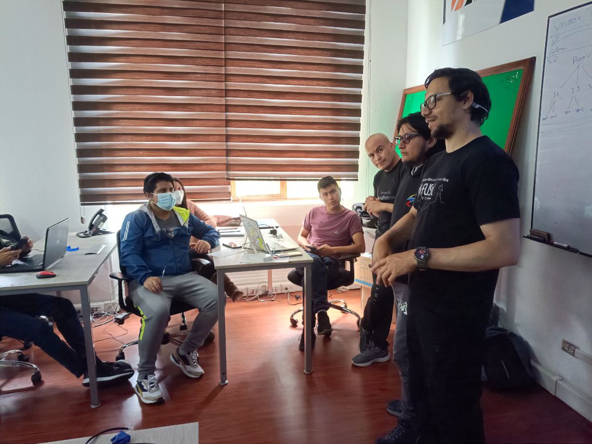 OpenlabEc's tweet image. @PythonQuito en el #pypizza
En este espacio, con la colaboración de @HubUIO y @OpenlabEc, se realizaron retos, exposicione sy otras actividades.
Seguiremos teniendo actividades en lo que resta del año, así que permanece atenta/o
@pyecuador @jsecuador_