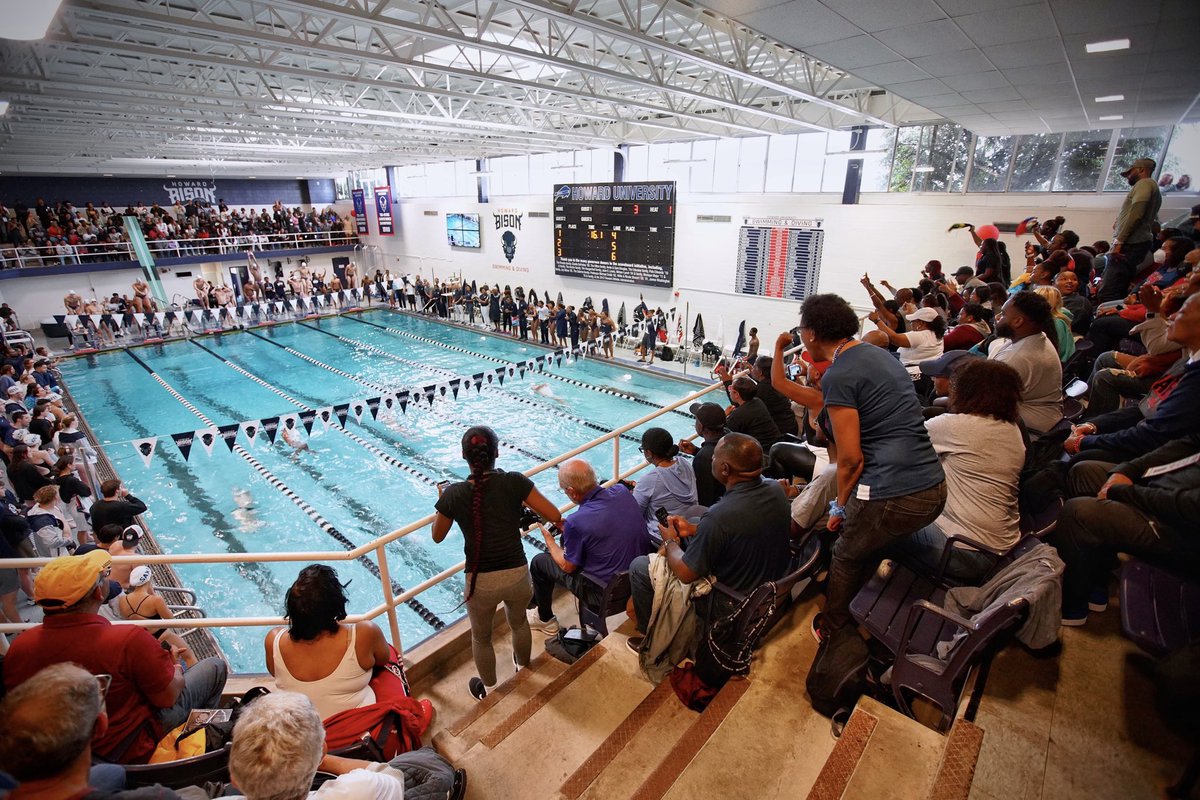 AgnesBun's tweet photo. 64% of Black children don't know how to swim in the US, vs 40% of Caucasian children

@swimupdc provides free weekly classes &amp; taught almost 100 children how to swim

"You can be a Black swimmer," a Howard U competitive swimmer told @vaIgraff and me

https://t.co/fuOUl1TpDD

@AFP https://t.co/DAgh8puoUU