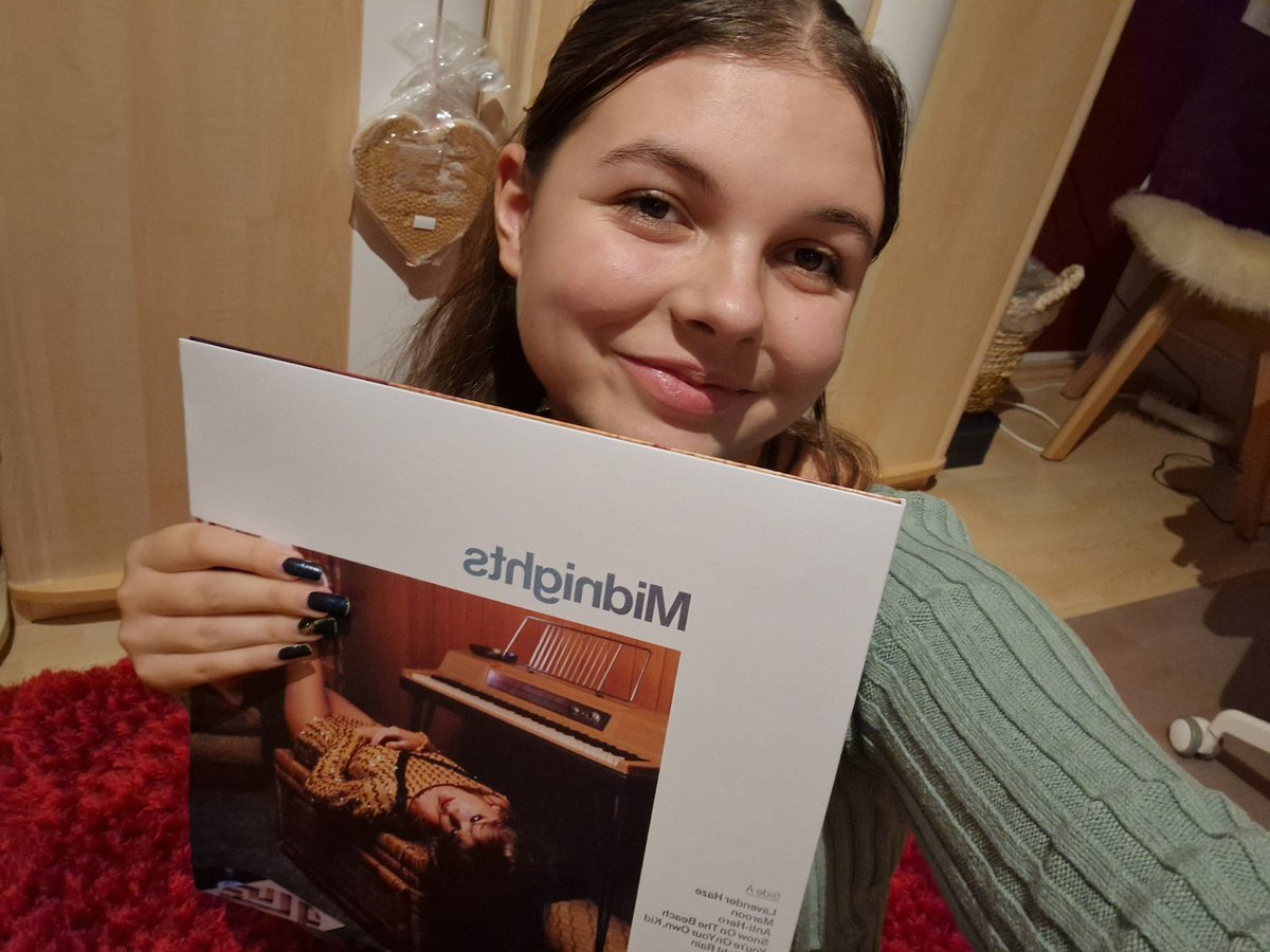 salastkiss's tweet photo. Thank you Taylor, for everything you do for us and how much thought and effort you put into all of your releases💗🫶🏼 It was so fun experiencing all of this mayhem and the album is a MASTERPIECE🥹🥹@taylorswift13 @taylornation13 #TSmidnighT https://t.co/1me44tsG1x