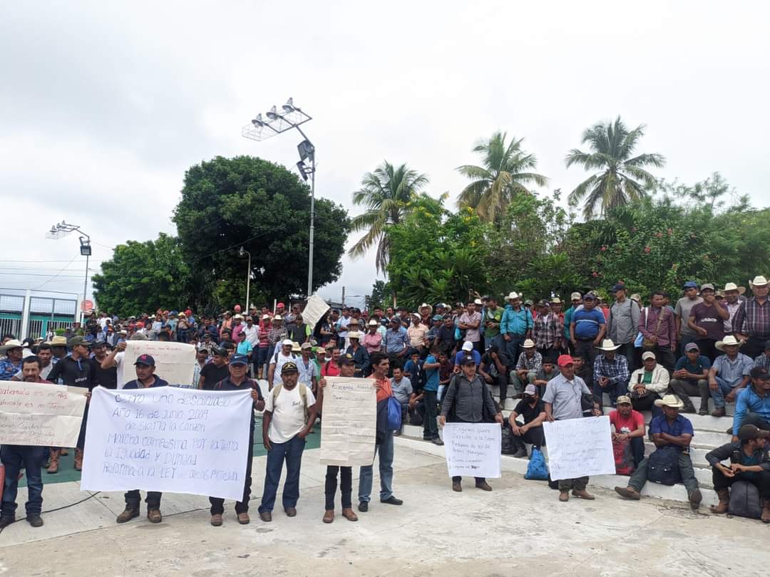 BernardoCaal2's tweet photo. Mi solidaridad con los hermanos y hermanas del pueblo Maya Q'eqchi' que viven en las comunidades de "Sierra Lacandón y Laguna del Tigre" en las últimas horas ocuparon las calles en Santa Elena Peten, exigiendo el respeto a los derechos de pueblos indígenas, según convenio https://t.co/wym3BGhq3Z