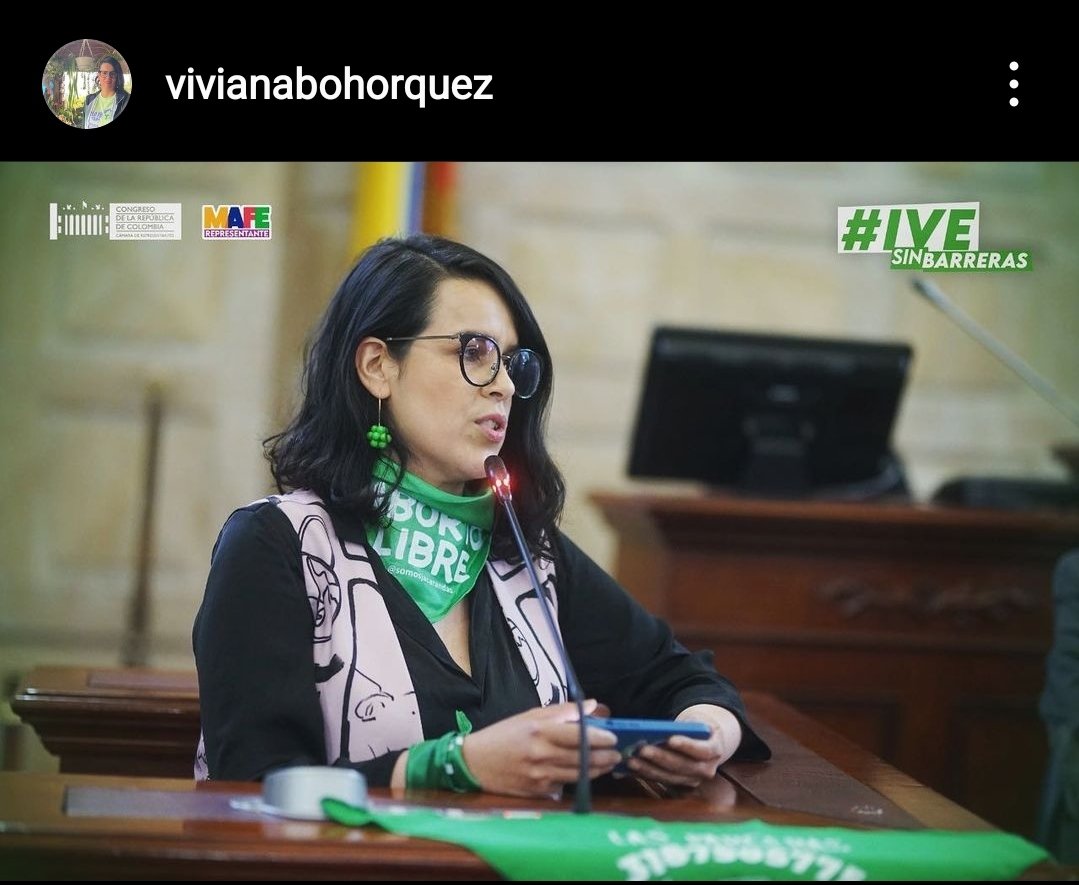 OprimidaRobot's tweet image. Les presento mi disfraz de Halloween. 😍🎃🦇

De genocida: