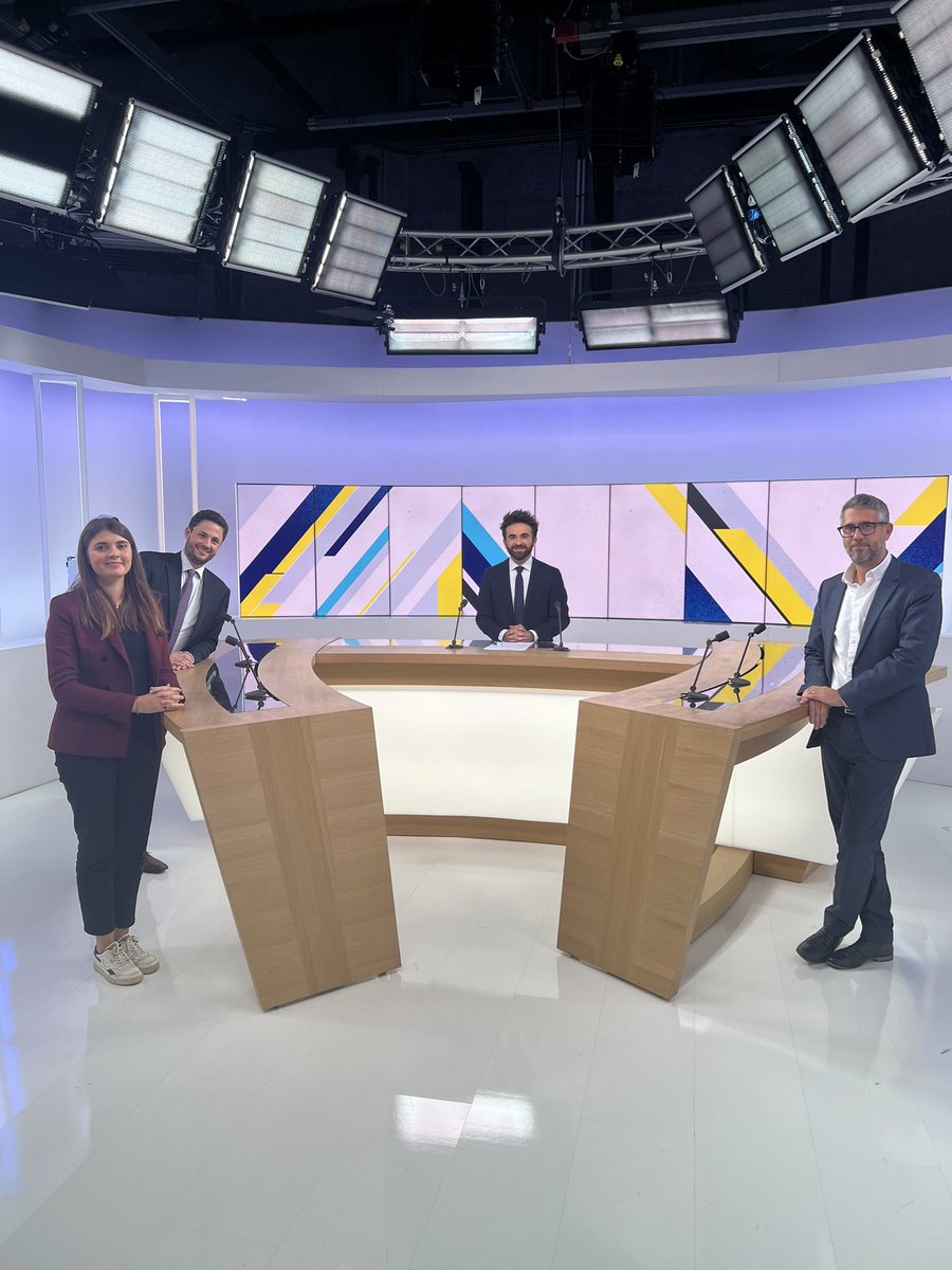 💬 #Salaires : faut-il les augmenter ?

Face à face <a href="/AlbaneBlt/">Albane Branlant</a> et <a href="/Aouizille/">Alexandre Ouizille</a> avec le témoignage de Nicolas Blangy, vice-pdt du <a href="/MedefSomme/">MEDEF SOMME</a>.

Dimanche en politique présenté par <a href="/MickaelGuiho/">Mickaël Guiho</a>
⏺Rdv à 11.25 dimanche 23/10 sur France 3 Hauts-de-France