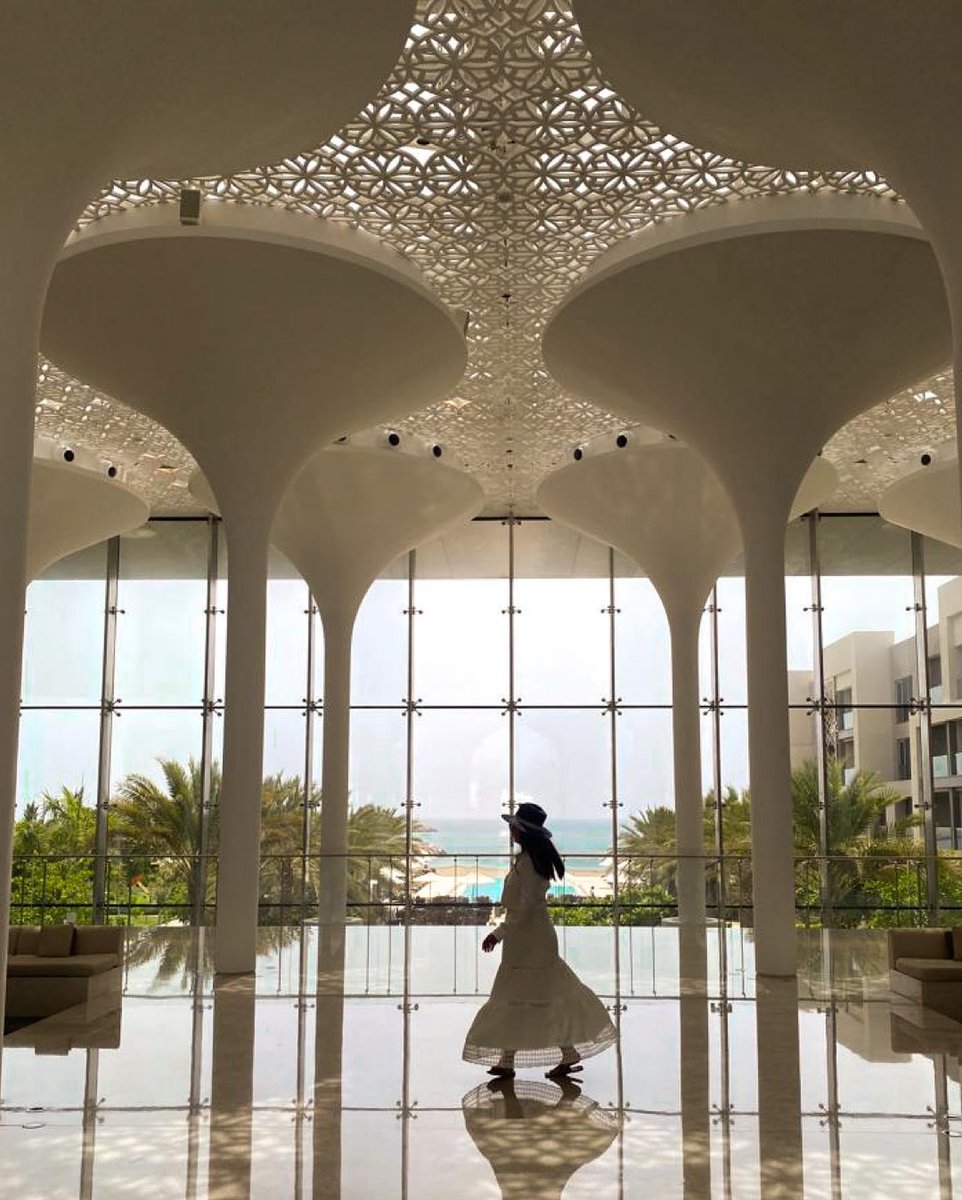 At Kempinski, we believe that hotel lobbies can be a thing of beauty. What do you think of this one at <a href="/KempinskiMuscat/">Kempinski Muscat</a>?

📷: @carpediemblog

#Kempinski #KEMPINSKIDISCOVERY #GHADISCOVERY #RewardingLifesJourneys #KempinskiMuscat #KempinskiAlMouj #AlMouj #Muscat #Oman