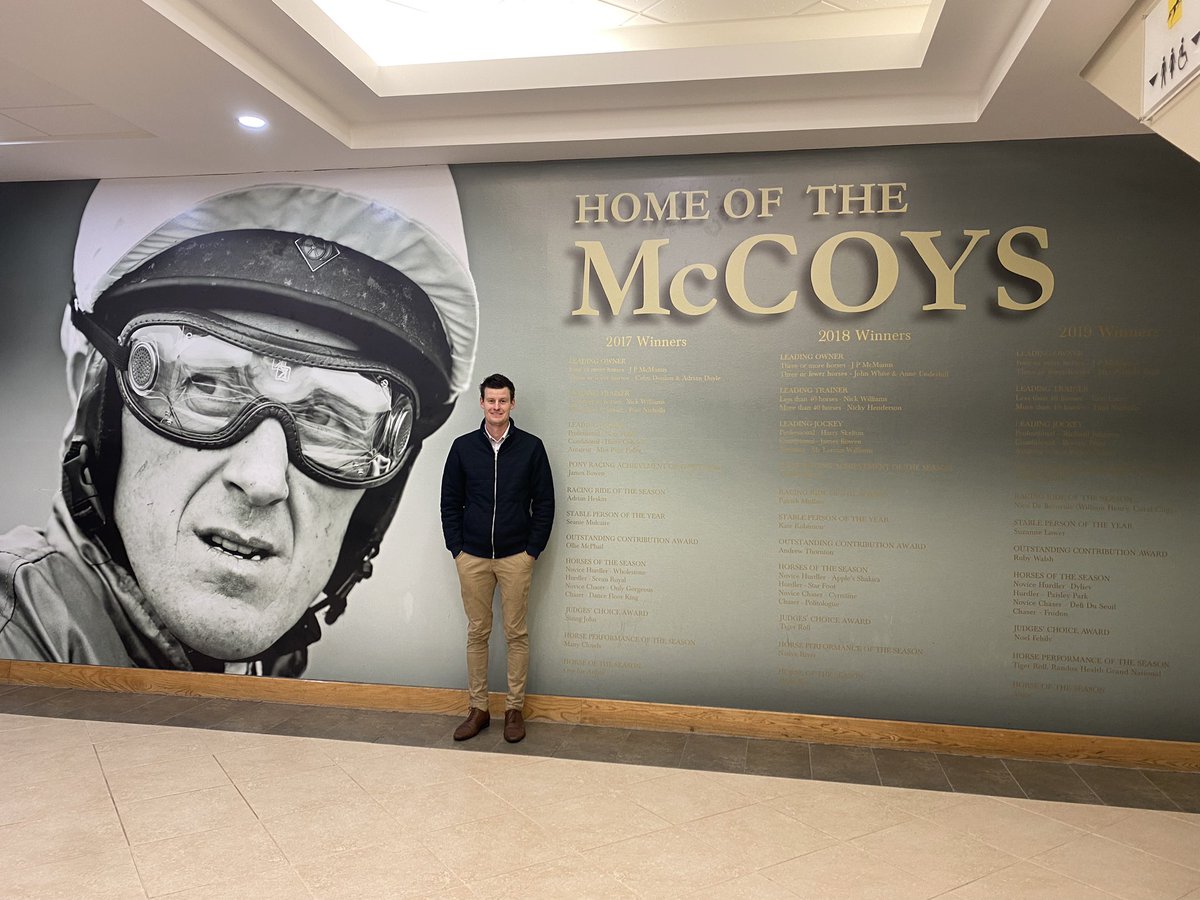 EmilyJRF's tweet image. Cheltenham Races ticketed off the bucket list for the New Zealander 🇳🇿 ❤️ 
We had an awesome day even with a drizzle through the day! 🏇🧲
@ReeceCo05140272