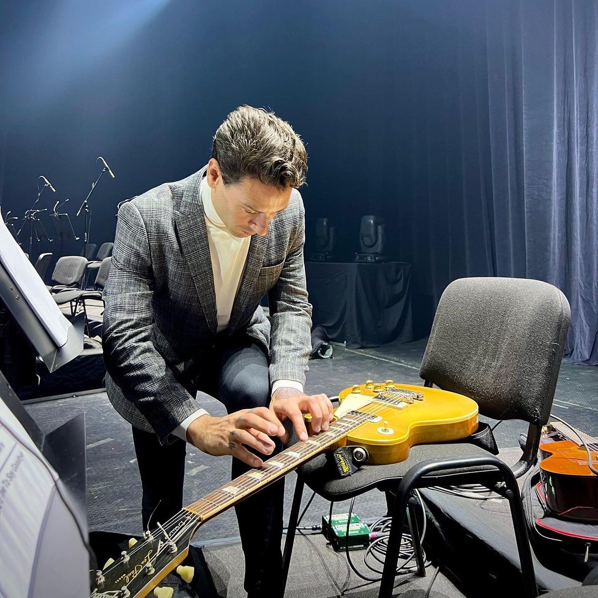 ildivoofficial tweet picture