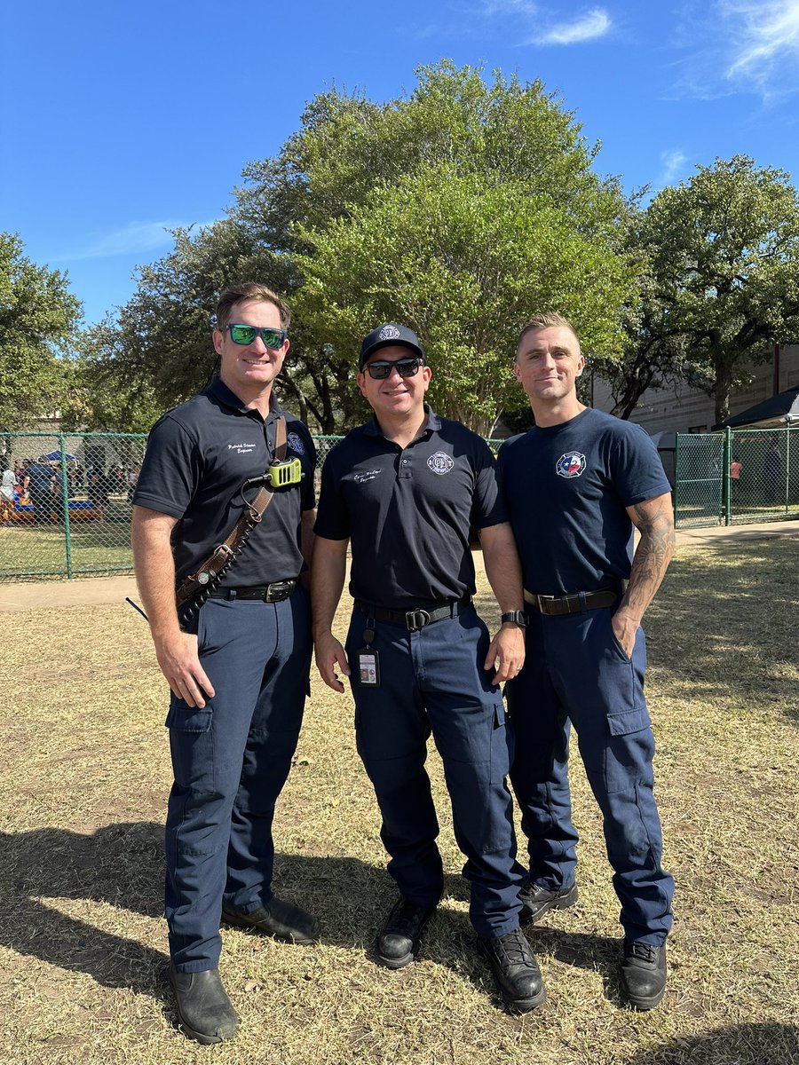 magdalenajistel's tweet image. Fall Fest 2022 @Cypress_Cheetah #LISD #CYPRoadTrip