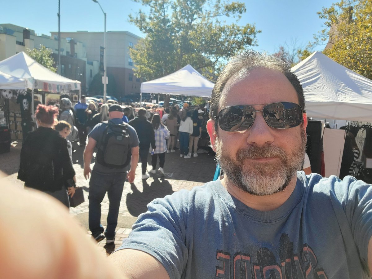 Media Impact Customs on Twitter "Salem in Oct"