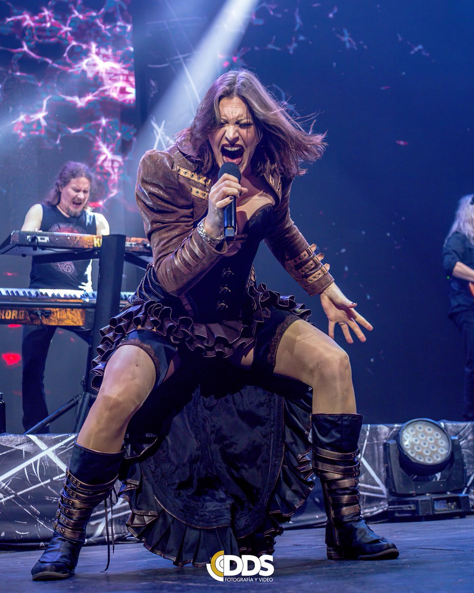 Floor Jansen tweet media