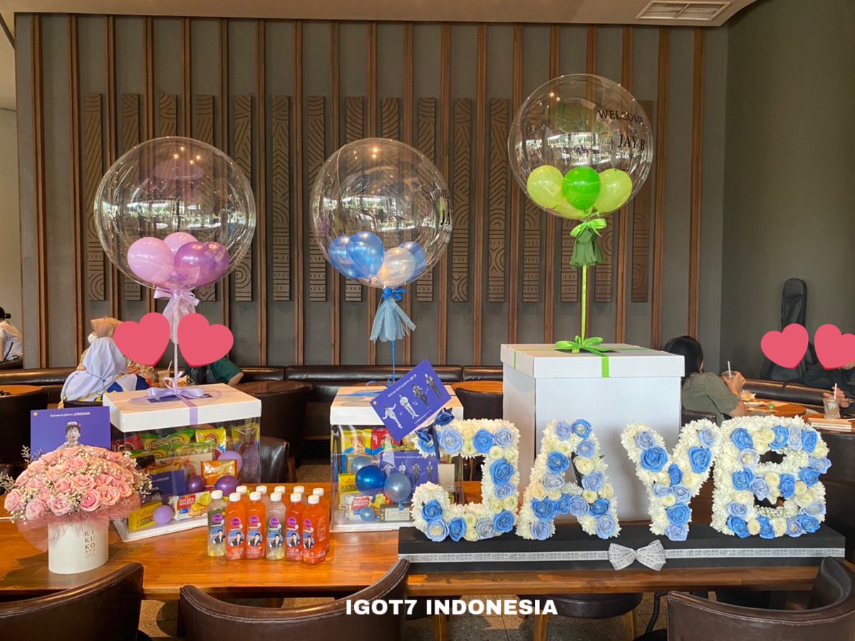 GOT7_IIU's tweet image. 💚Food support for JAY B Tape Press Pause World Tour in Jakarta from IGOT7 Indonesia💚

We deliver the food support consists of assorted popular Indonesian snacks, coffee and drink refreshments for JAY B, his team, and also for Jonghan. 

#JAYBWorldTourinjakarta #JAYBInJKT #JAYB