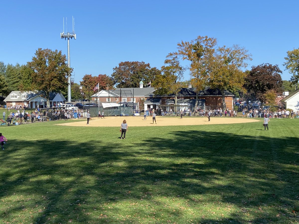 Ms. Files tweet media