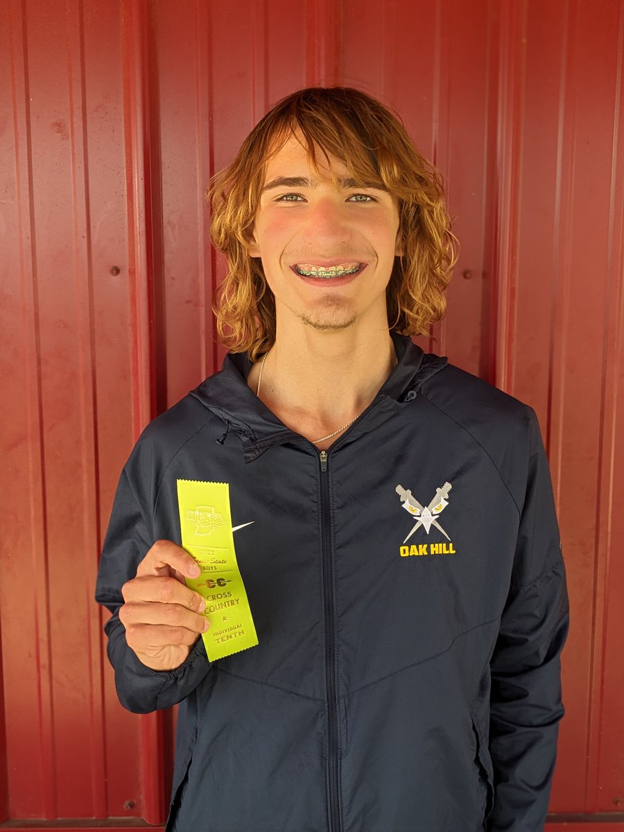 OHXC_OHTF's tweet photo. 🚨STATE QUALIFIER🚨
OHXC Golden Eagle Junior Owen Jackson advanced to his 2nd IHSAA State Finals with a 10th Place finish in the Semi State. Owen becomes just the 4th Golden Eagle Athlete to advance to state as an individual multiple times. @OakHillAthletic @Oak_Hill_USC https://t.co/E1ARPlDXOj