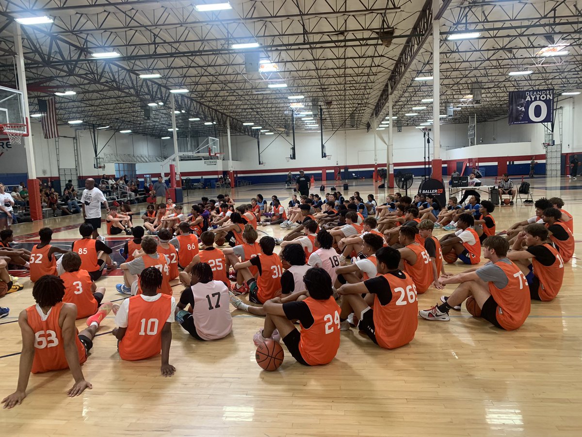 GreggRosenberg1's tweet photo. Arizona #Top250EXPO getting ready to start. @PrepHoopsAZ @PrepHoops https://t.co/gatyhFp6jY