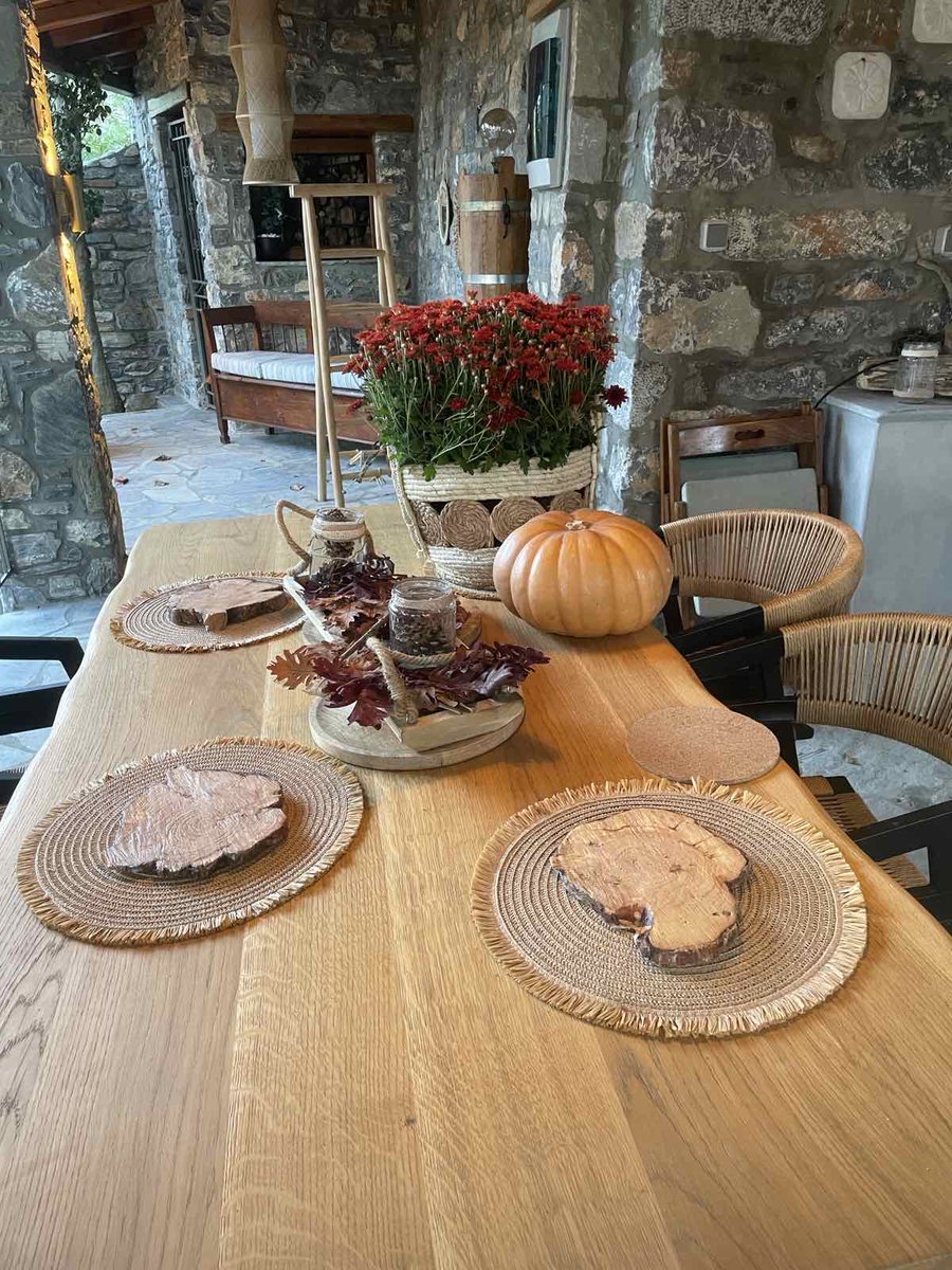 HeleneEcoVilla's tweet photo. It's that time of the year....
Trick or treat??Halloween vibes from "Helene Eco Luxury Villa"...
#LuxuryTravel #heleneEcoLuxuryVilla #LuxuryHotel #Pelion #Greece #Ecotourism 
https://t.co/04DcU6XCia https://t.co/nViWdzOVYr