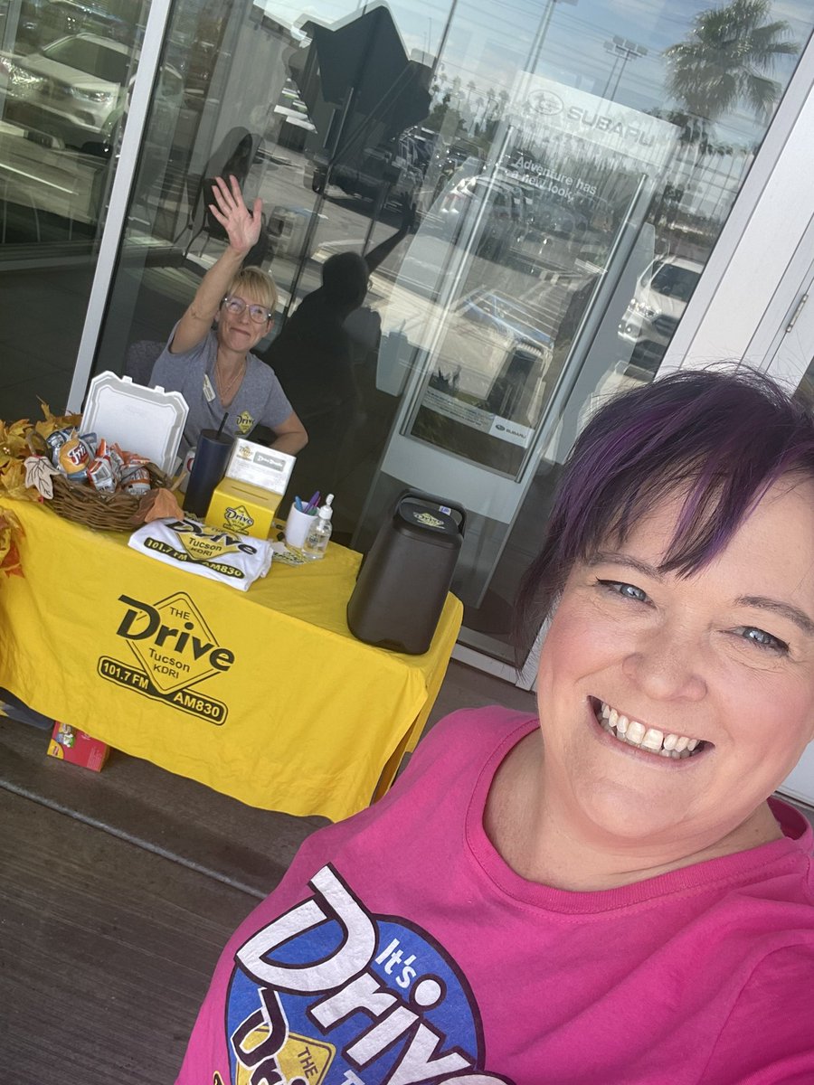 Radioleslie's tweet photo. I am at Tucson Subaru till 1 to help Make A Dog’s day! Come out and check out all the dogs and cats available for adoption from Pima Animal Care Center! On the southwest corner of Iracle and River! Plus free Mexican cuisine too! #Thedrivetucson #shelterpets #Tucson #PACC https://t.co/4f05wlkGI0