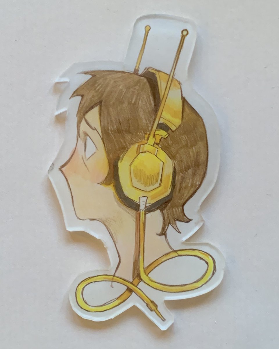 「shrinky dink of the mc of my comic  」|courtney :D (coms open!)のイラスト