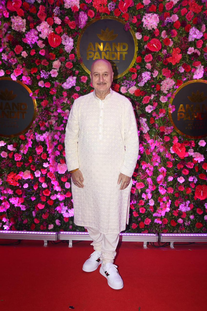 deepaka89119934's tweet photo. biggest AnandPandit DeepawaliBash is here
 So excited to see huge Bollywood stars at the event. 
AnandPandit DeepawaliBash https://t.co/SgkgLmf5UX