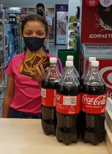 LocatelVzla's tweet photo. Locatel #LaYaguara te espera con la #promocambiazolocatel y el intercambio de barajitas para completar tu álbum del mundial https://t.co/QqCveyPn3k