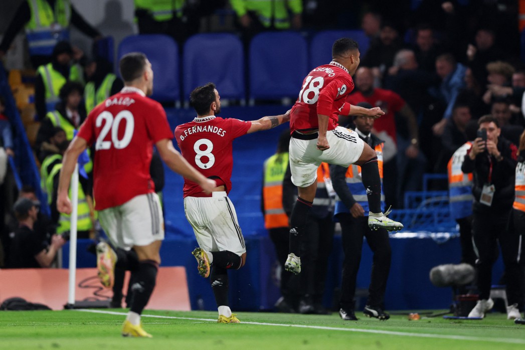 MailSport's tweet photo. FULL TIME

Chelsea 1-1 Man United

Casemiro's brilliant header means the points are shared!

https://t.co/JDHvb5aQVm #CHEMUN https://t.co/ow5HsDQKgH