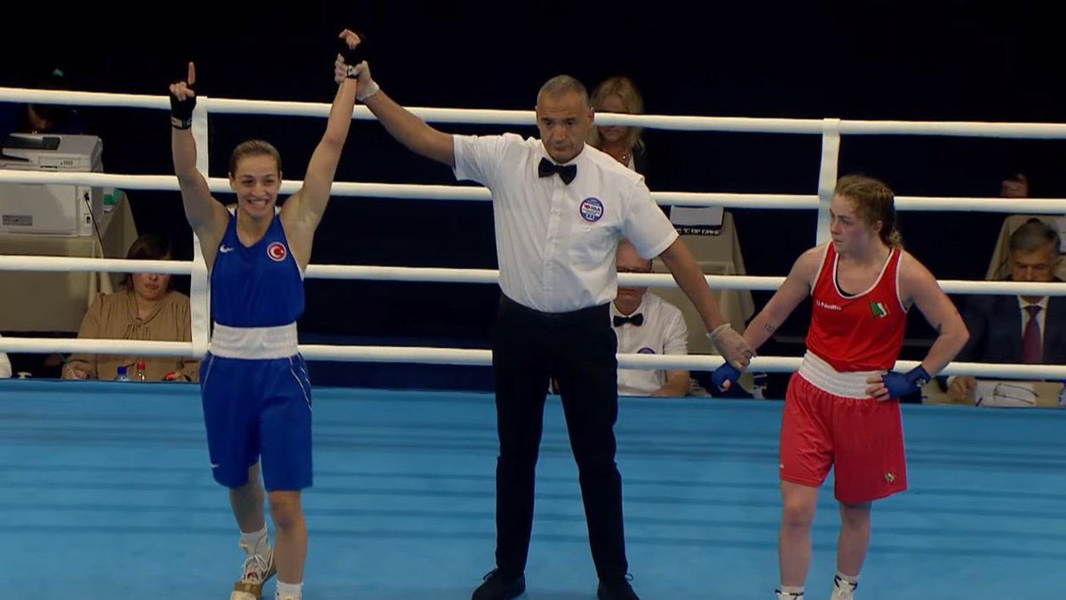 Tebrikler Buse Naz 🥇 2022 Avrupa Kadınlar Boks Şampiyonası 50 kilo finalinde İrlandalı rakibini yenerek Avrupa Şampiyonu olan Buse Naz Çakıroğlu’nu kutluyorum.