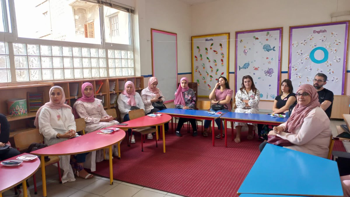 LArkadan's tweet photo. لقاء المحبة بين أهالي دوحتنا ومعلّمات أبنائهم يتواعدون على زرع المحبة في نفوس متعلّمينا@makdawhaschool @FThaalby https://t.co/G0ChyDr1nQ