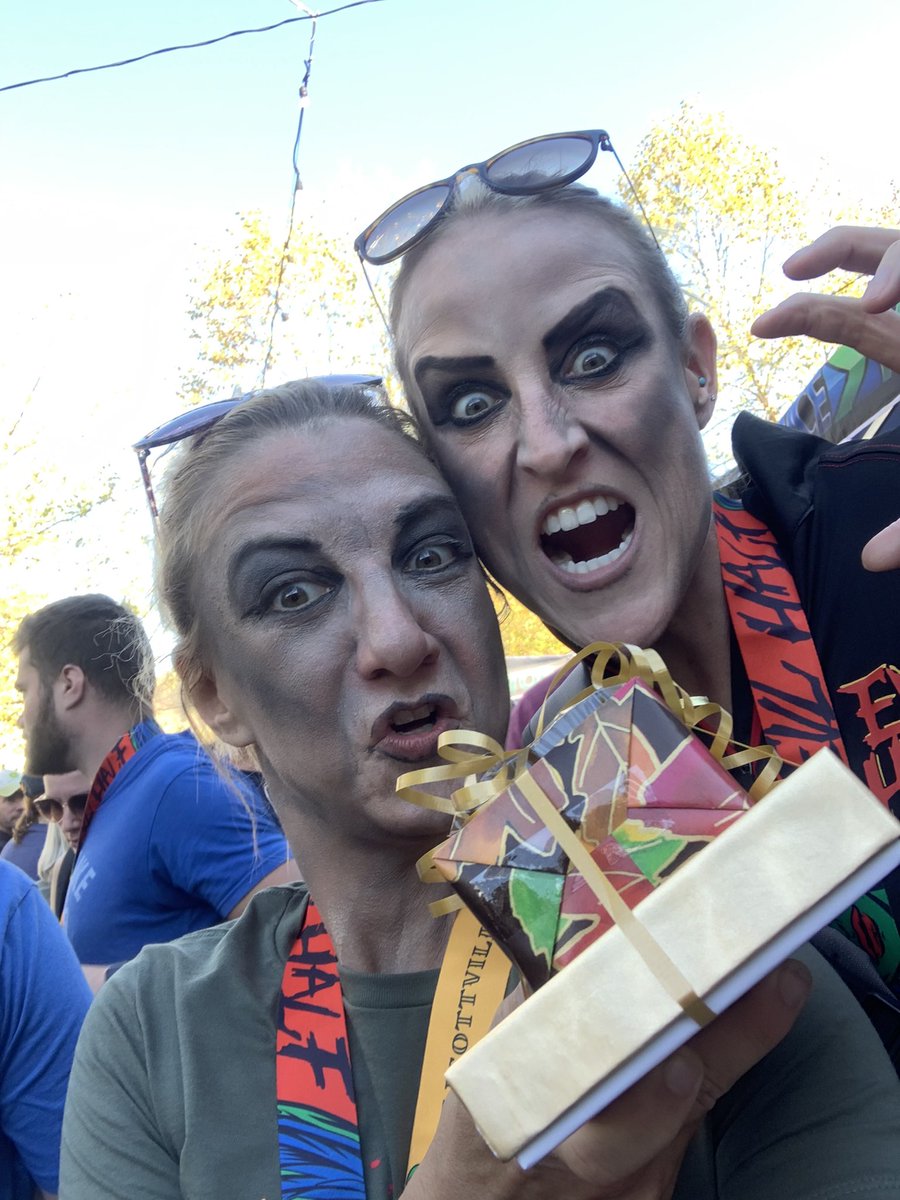 AJBloom2pnt0's tweet photo. Not to brag, but we just won most terrifying costume. So glad to be done! #EVLHalf https://t.co/JC6WVILejJ